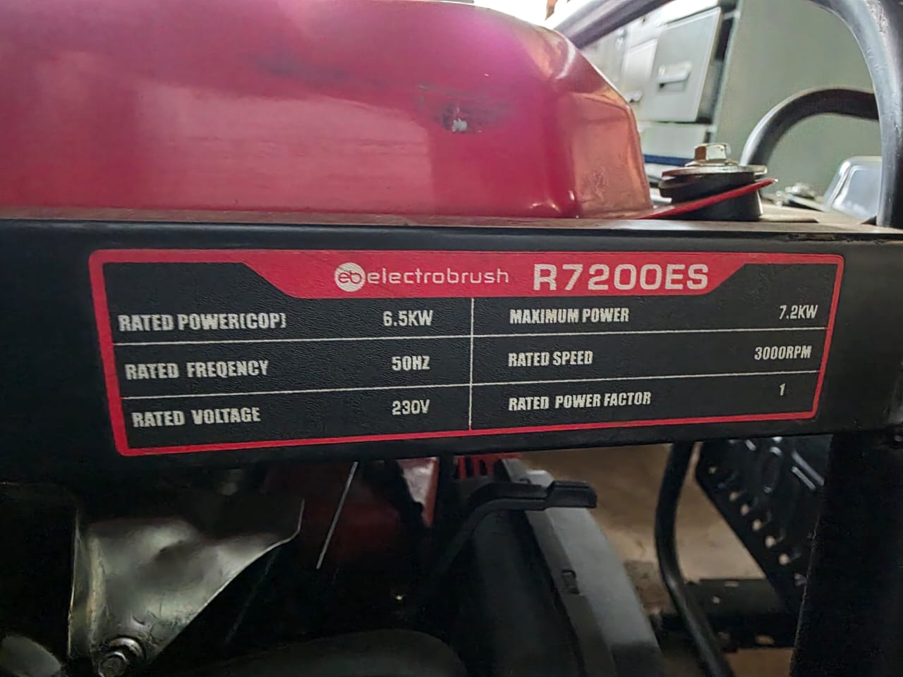 Electrobrush R7200ES machine with technical specifications label