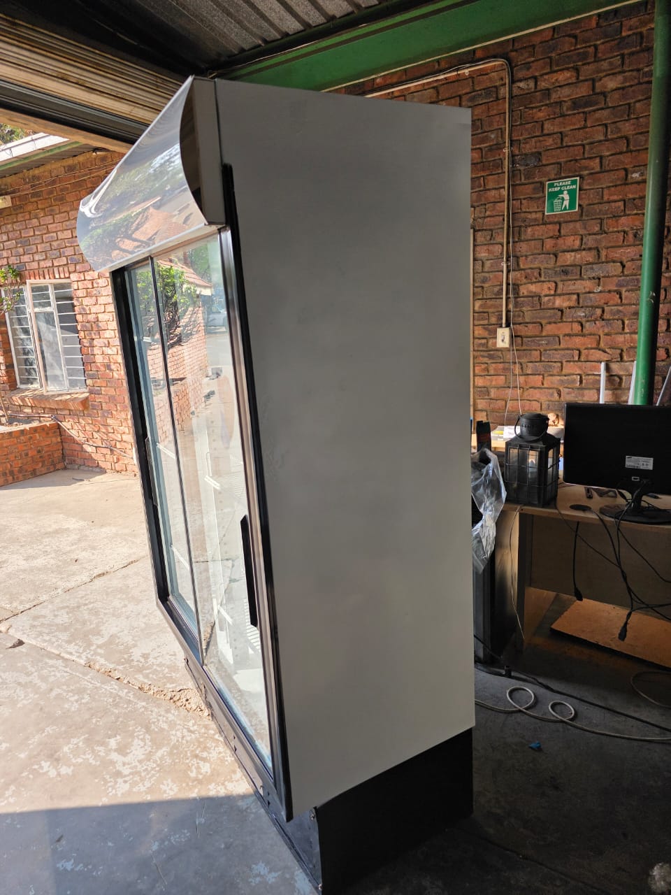 Staycold - SD1360 - Double Door Display Fridge