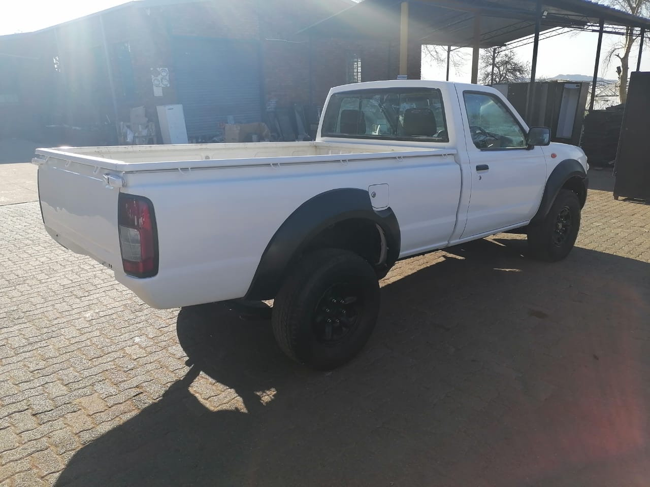 2009 Nissan NP300